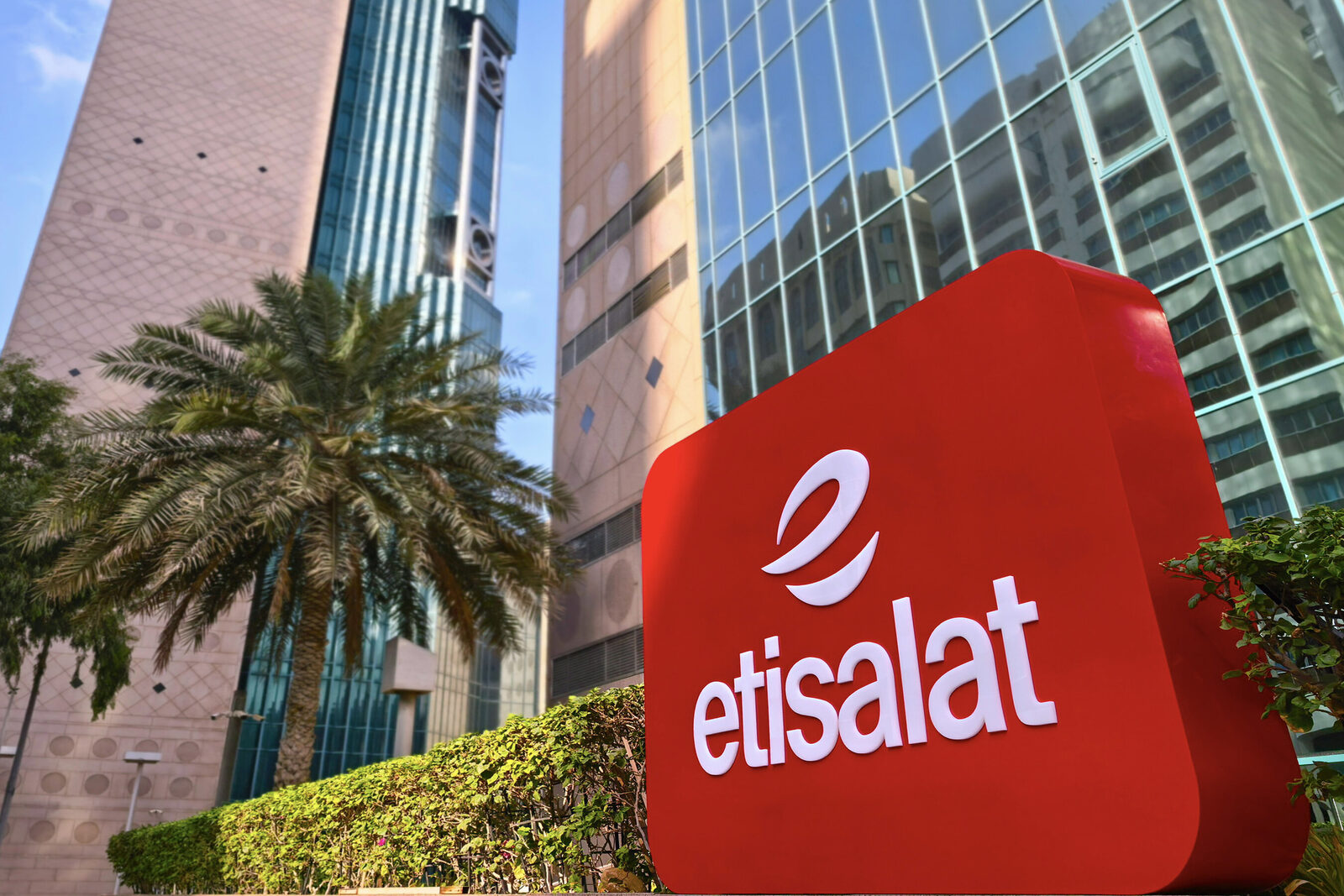 Etisalat plans over 500 Tbps international connectivity by 2030
