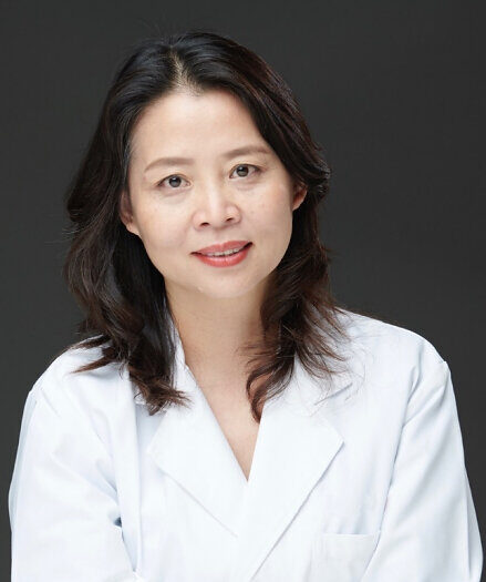 Phase III ARTEMIS-008: Ris-Rez cuts death risk 54% in relapsed SCLC