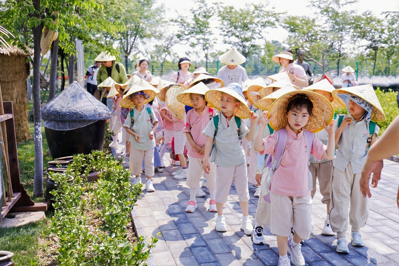 Factory Tours Take Root as a Cultural Tourism Trend in Jiaozhou